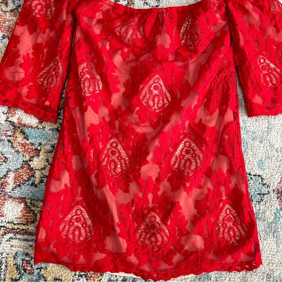Storee Off The Shoulder Red Lace Shift Dress Size Small - Picture 3 of 11
